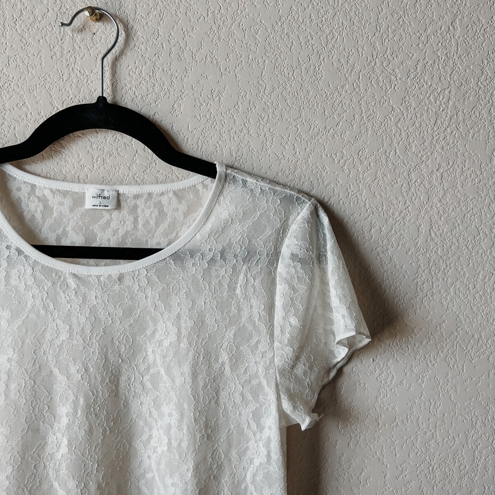 (SOLD ON INSTA) NWT ARITZIA WILFRED CHAISE T-SHIRT